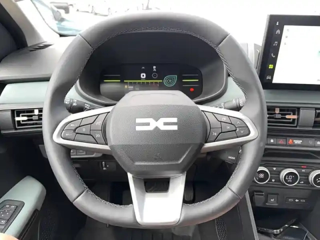 Dacia Sandero eco-g 120 auto — photo 15