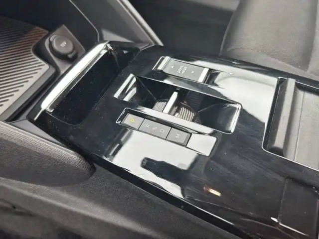 Citroën C4 hybride 136 e-dcs6 — photo 35