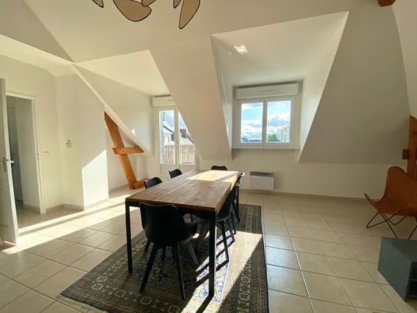 Appartement 4 pièces 77 m²