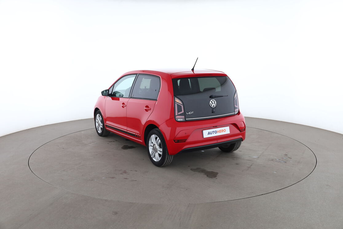 Volkswagen up! 1.0 Up! Beats Audio — photo 3