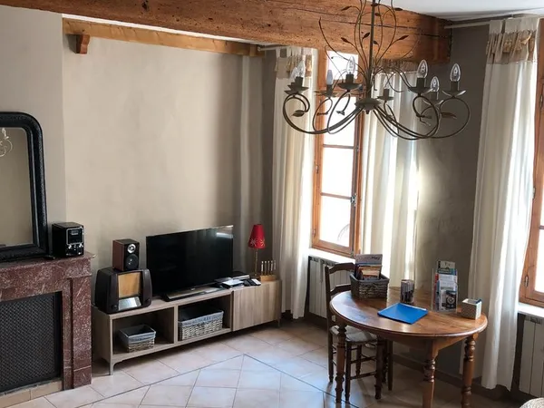 Meublé entre Cité et Bastide