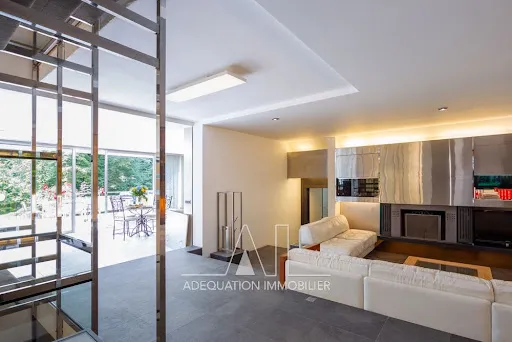 Maison 11 pièces 450 m²