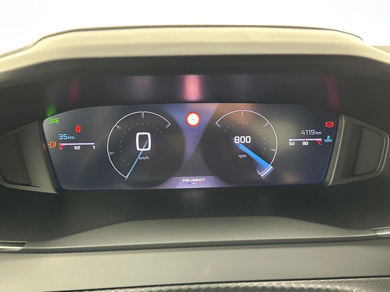 Peugeot 2008 100 s&s bvm6 allure — photo 21
