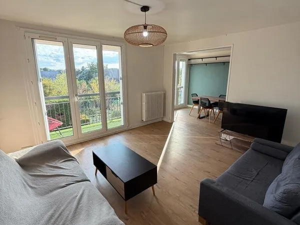 🏡 T4 meublé 88 m² avec balcon - 3 chambres, cave et parking - Joué-lès-Tours