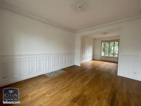 Maison 8 pièces 212 m²