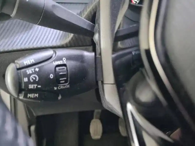Peugeot 208 bluehdi 100 s&amp;s bvm6 — photo 27