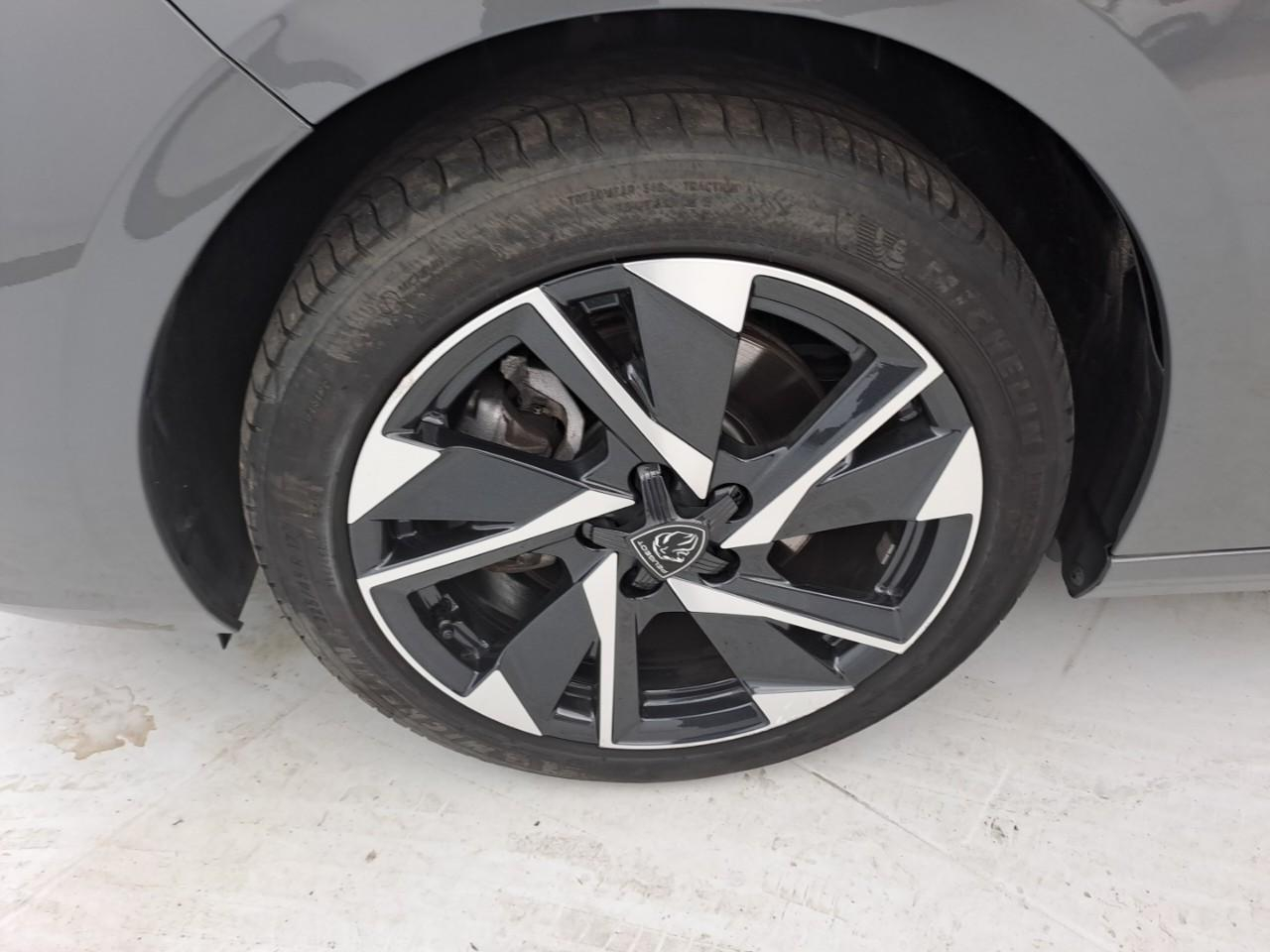 Peugeot 308 sw hybrid 145 e-dcs6 allure — photo 11