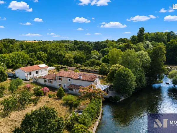 Propriété 5 pièces 159 m²
