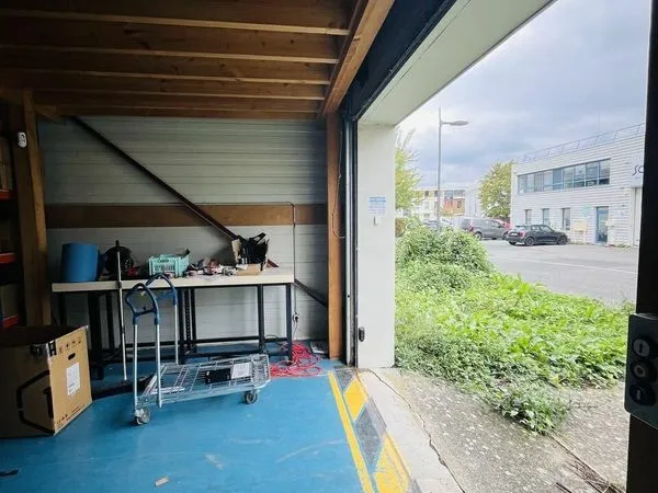 LOCAL D'ACTIVITE 730 m² CROISSY SUR SEINE