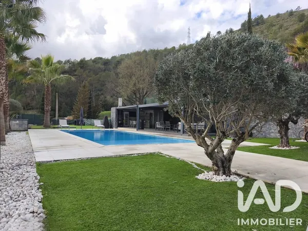 Maison 6 pièces 200 m²