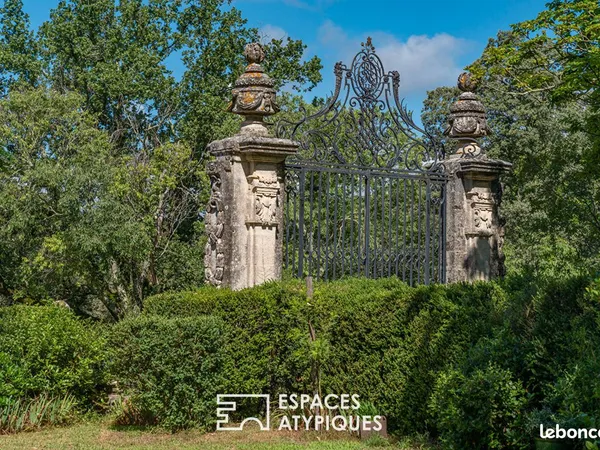 Propriété 13 pièces 590 m²