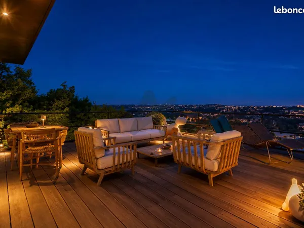 Propriété 6 pièces 225 m²