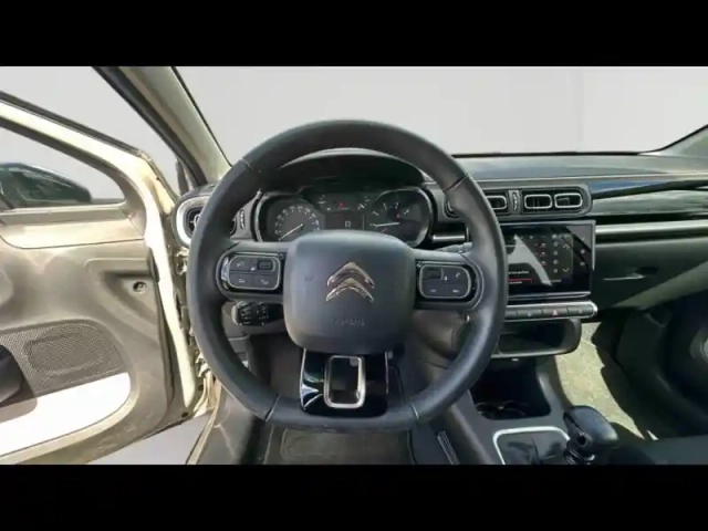 Citroën C3 1.2 puretech 110ch s&amp;s shine 120-123g — photo 12