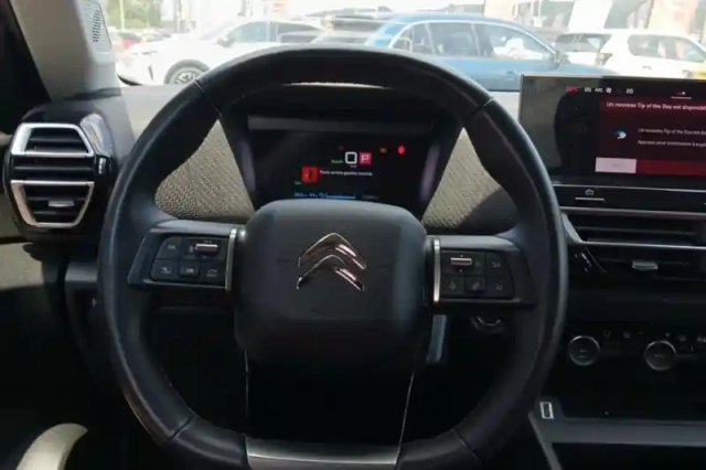 Citroën C4 e- 136 ch automatique — photo 17