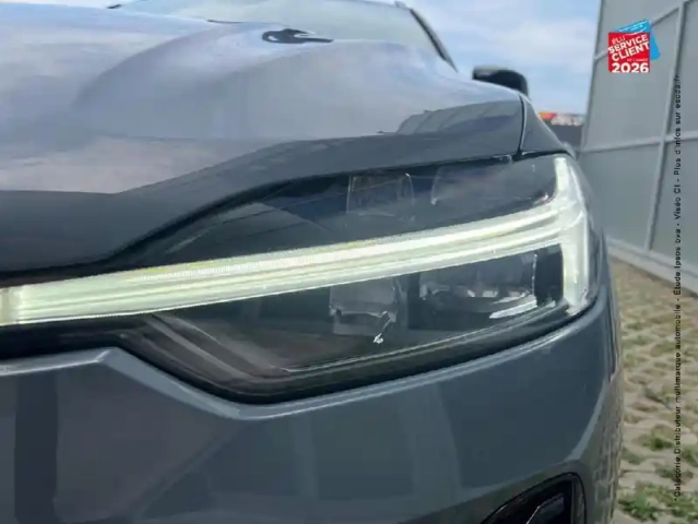 Volvo Xc60 t8 awd recharge 310 + 145ch r-design geartronic — photo 13