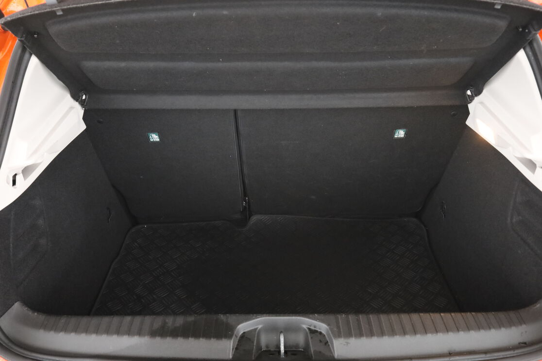 Renault Clio 1.0 TCe Zen — photo 16