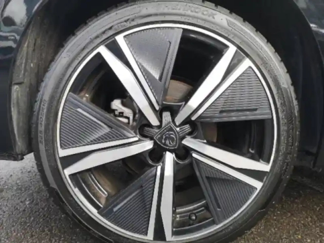 Peugeot 308 sw 1.5 bluehdi 130ch s&amp;s gt eat8 — photo 11