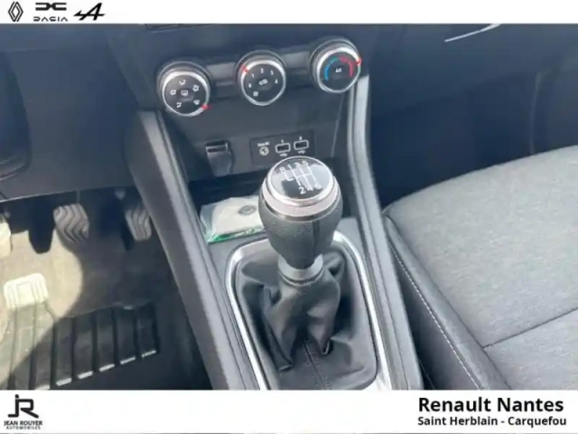 Renault Captur 1.0 tce 90ch evolution — photo 11