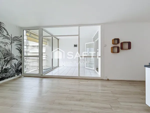 QUARTIER L'AIGUILLON - APPARTEMENT 44 m² AVEC BUREAU ET BALCON - PROCHE PORT ET PLAGE