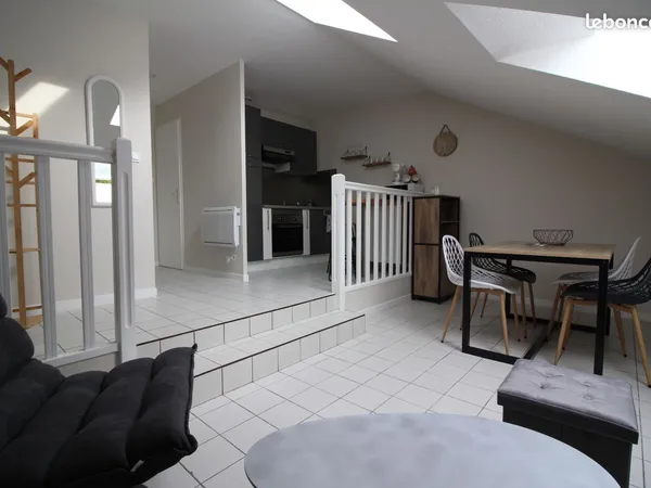 Appartement Type 2 - 2eme étage sur 2 - Meublé - NUITS ST GEORGES