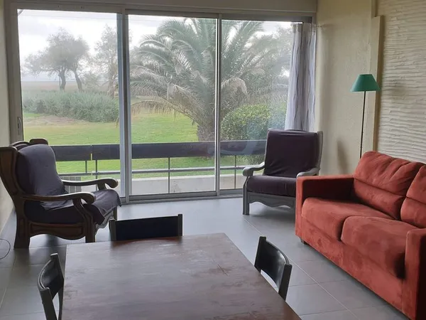 Appartement T2 meublé, vue et accès mer, parking