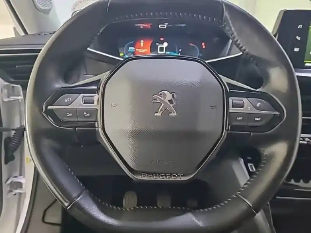 Peugeot 2008 puretech 100 s&amp;s bvm6 — photo 49
