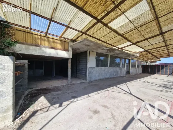 Commerce 1 pièce 115 m²