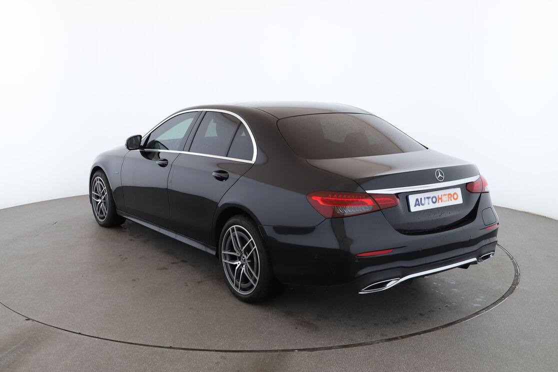 Mercedes-Benz Classe E 300 de AMG Line 9G-Tronic — photo 3