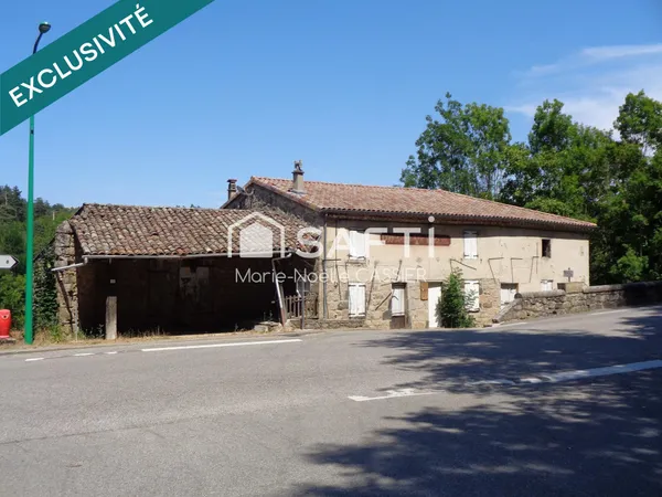 Rare : authentique maison en pierre à fort potentiel