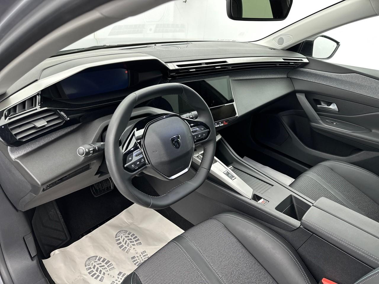 Peugeot 308 hybrid 145 e-dcs6 allure — photo 12