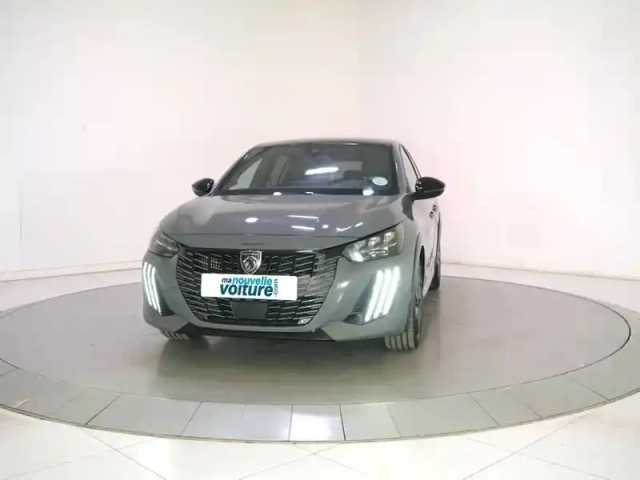 Peugeot 208 hybrid 110 e-dcs6 — photo 21