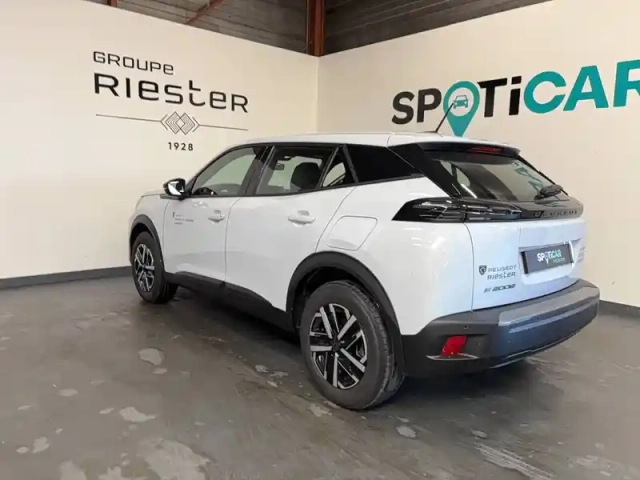 Peugeot 2008 electrique 50 kwh 136 ch — photo 7