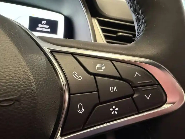 Renault Captur tce 90 ch — photo 31