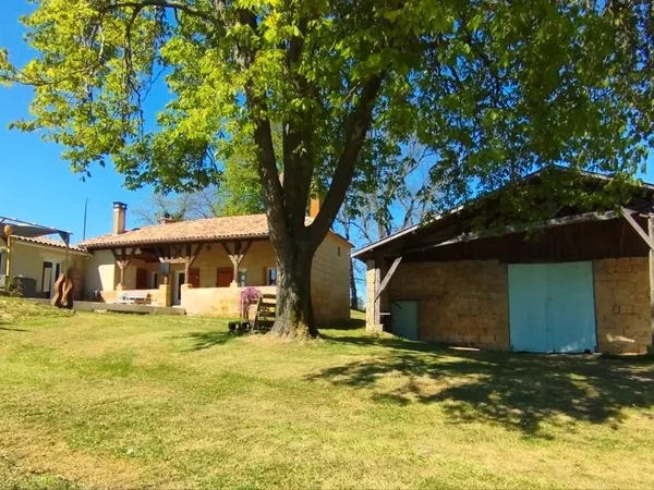 Maison de campagne 130m2, grange de 170m2, terrain de 5091m2