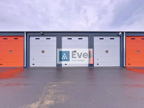 Entrepôt 28 m²