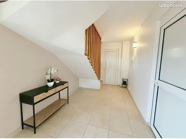 À LOUER F4 Duplex - Quartier VATABLE - Les Trois-Îlets