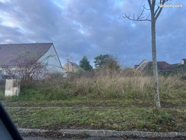 🏡 RARE - Dernier terrain viabilisé 715 m² - MER (41500) - Emplacement idéal