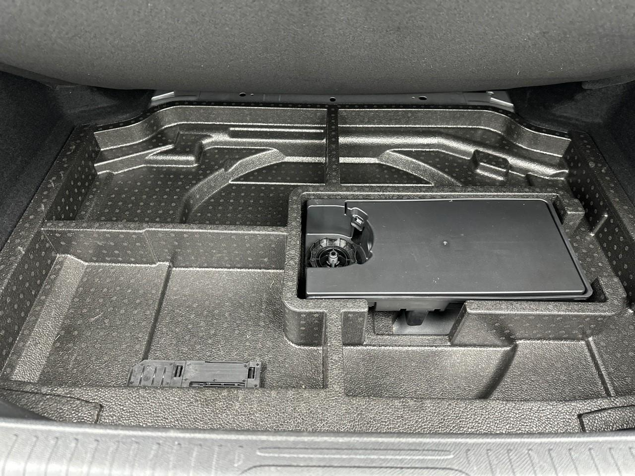Ds Ds 4 puretech 130 eat8 trocadero — photo 36