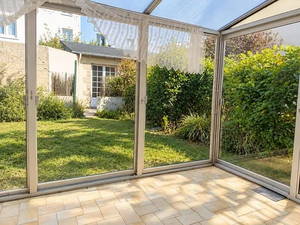 Saint-Malo - T3 avec véranda et jardin privatif - Emplacement recherché