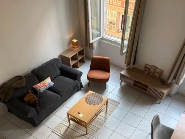 Appartement T2 (34 m2) à louer - Centre ville La CIOTAT / rue Arnoux