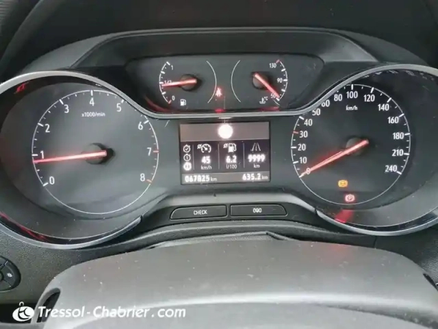 Opel Crossland X 1.2 turbo 130 ch ultimate — photo 21