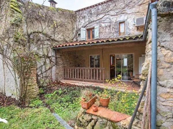 Immeuble 6 pièces 162 m²