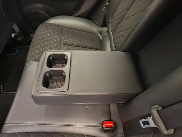 Renault Kadjar tce 140 edc — photo 23