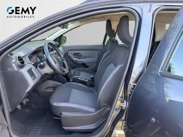 Dacia Duster eco-g 100 4x2 — photo 9
