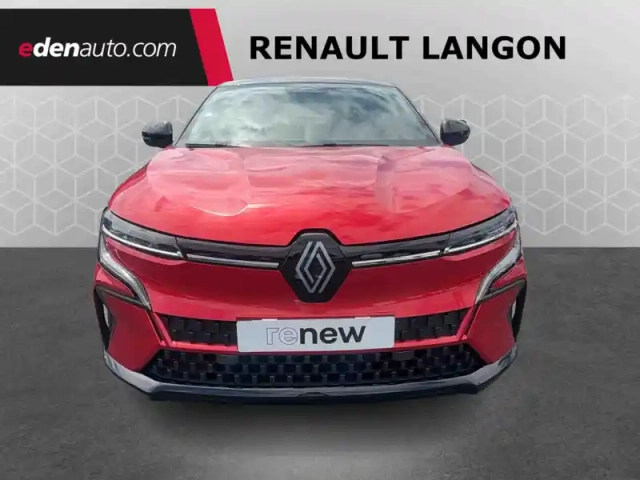 Renault Megane e-tech ev40 130ch standard charge — photo 8