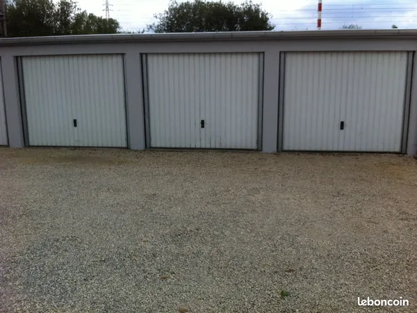 Loue Garage TALANGE * 70
