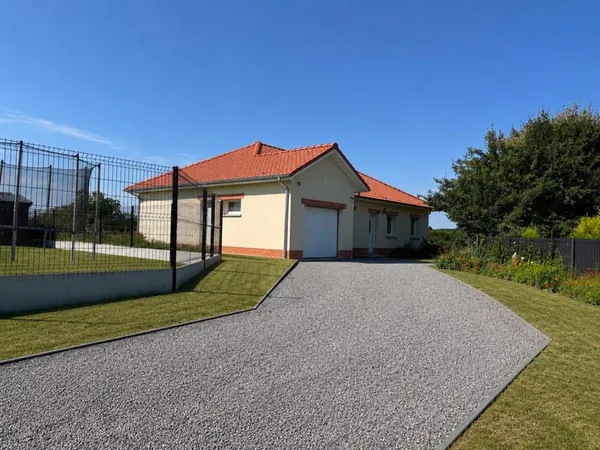 Maison de plain-pied de 2023 - Terrain de 768 m²