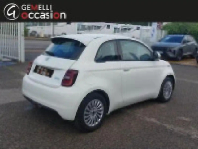 Fiat 500 e 95ch berline action plus 23.8 kwh — photo 9