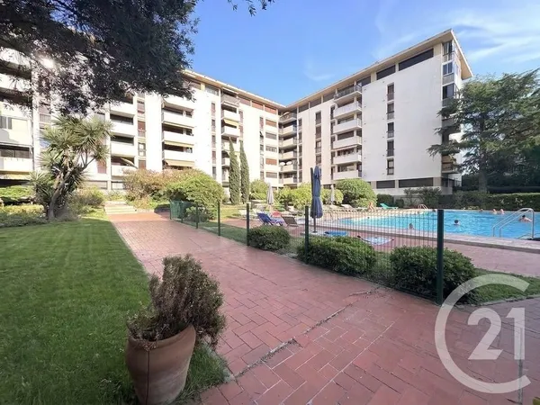 Appartement 5 pièces 106 m²