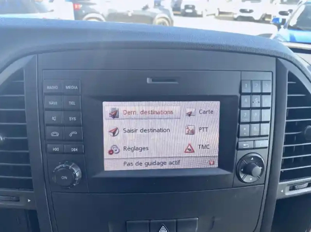 Mercedes Vito fourgon fg 111 cdi compact e6 — photo 4